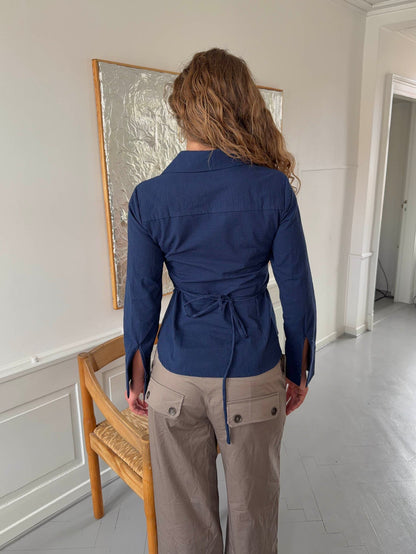 Alberte fitted shirt – Navy