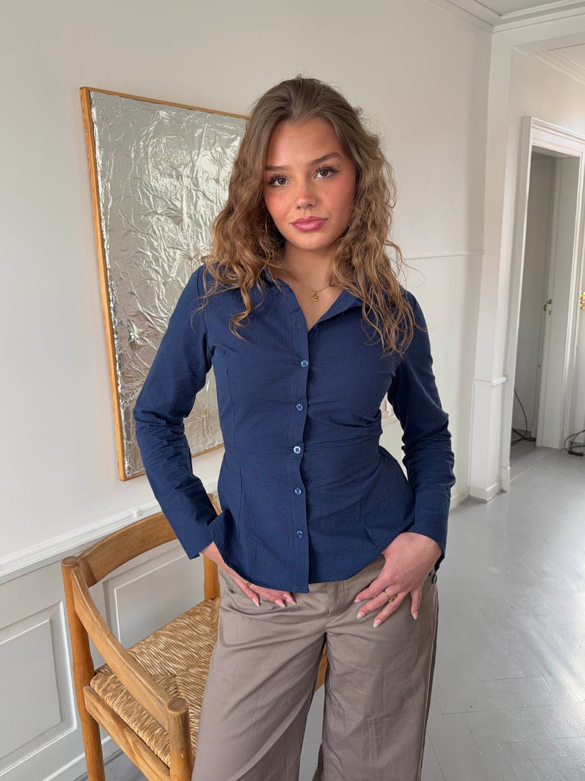 Alberte fitted shirt – Navy